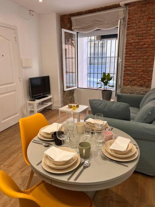 Apartamento Atocha/Reina Sofia مدريد المظهر الخارجي الصورة